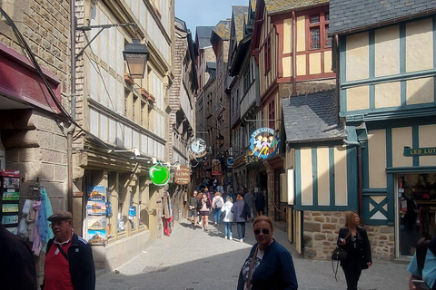 Mont Saint-Michel - Excursión de un día en furgoneta de lujo para 7 personas desde París