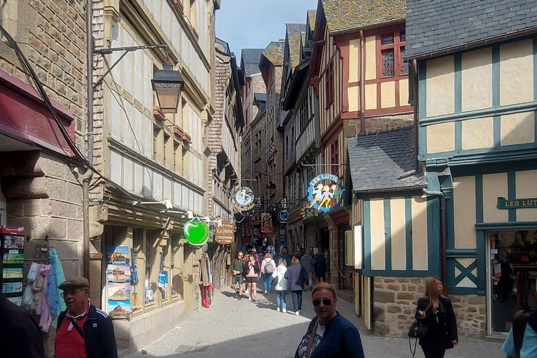 Mont Saint-Michel - Viagem de 1 dia em van de luxo para 7 pessoas saindo de Paris