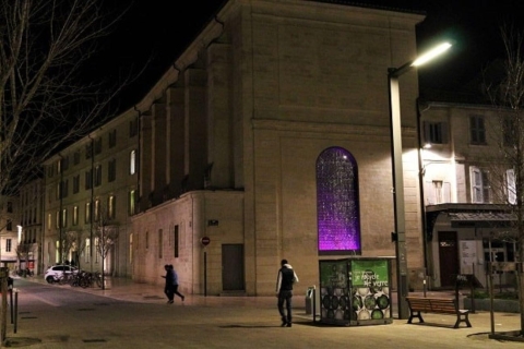 Avignon: La Noctambule Tussen heden en verledenRondleiding in het Frans