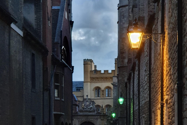 Cambridge: The Creepy Cambridge Ghost Walk