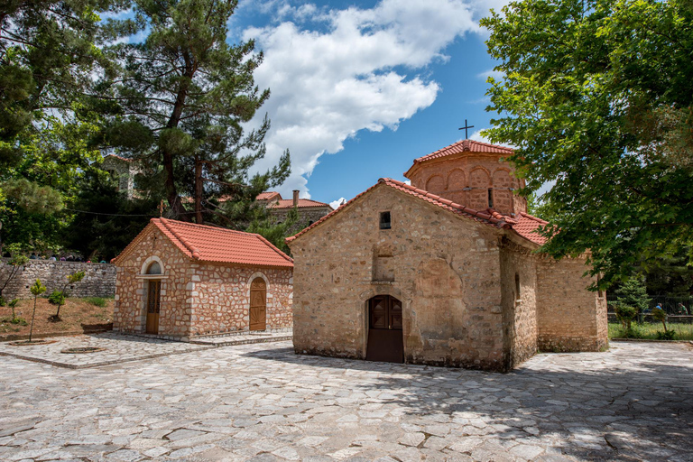 Corinth: Kalavryta and Cog Railway Day Tour