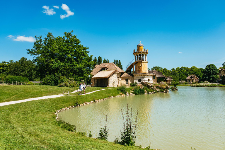 From Paris: Skip-the-Line Palace of Versailles Bike Tour