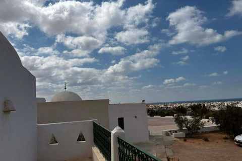 Djerba: Island Tour Snack, Synagogue, Souk, and Sunset