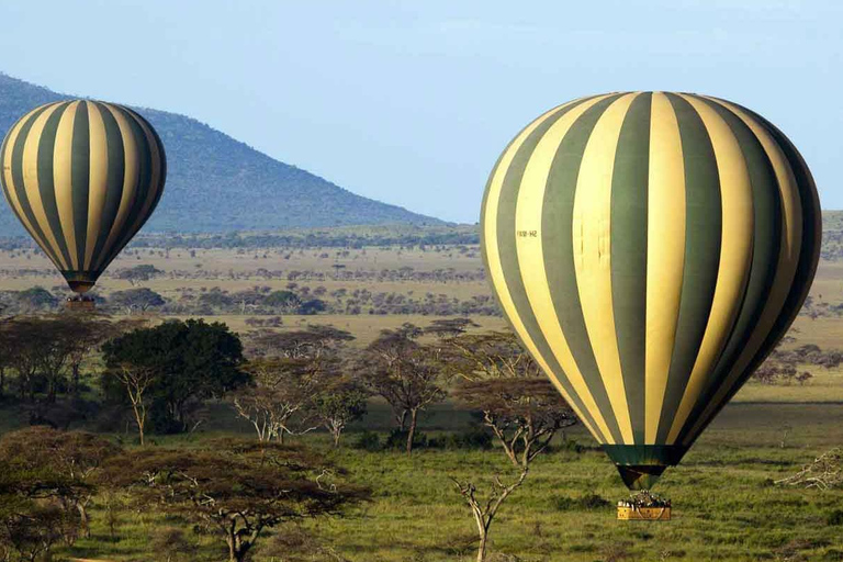 Indimenticabile safari in mongolfiera di 5 giorni nel Serengeti e nello Ngorongoro