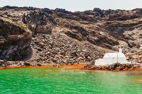 Santorini: rejs po wulkanie i gorących źródłach z kolacją o zachodzie słońca