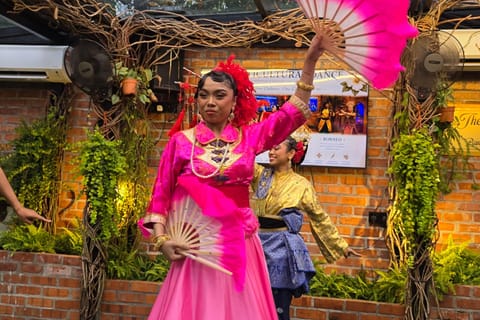 Kuala Lumpur: Cultural Dinner with Transfers & Trishaw Ride