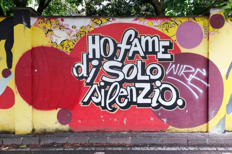 Metro de Milán: tour autoguiado de arte callejero y juego