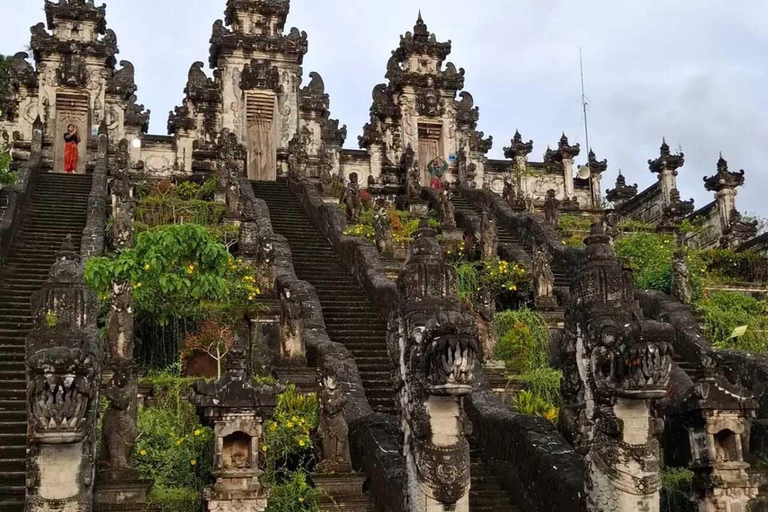 Bali: Lempuyang Temple, Waterfall & Besakih Temple Tour