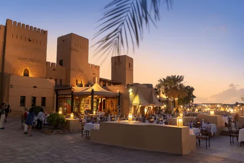 Dubai: Safari în deșert, cină în fortăreață, plimbare cu cămila și spectacole