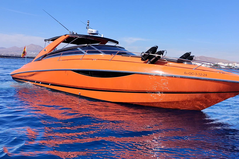 Lanzarote High-Performance Boat: Excursion to Isla de Lobos and Papagayo