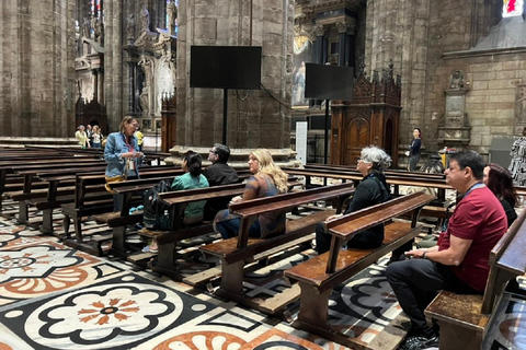 Milano: Guidad stadsrundtur med Duomo och valfri terrassSmågruppsresa med tillgång till terrass (hiss)