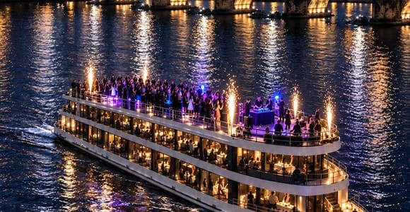 Prague: New Year&#39;s Eve Party Cruise + Best Club in Prague