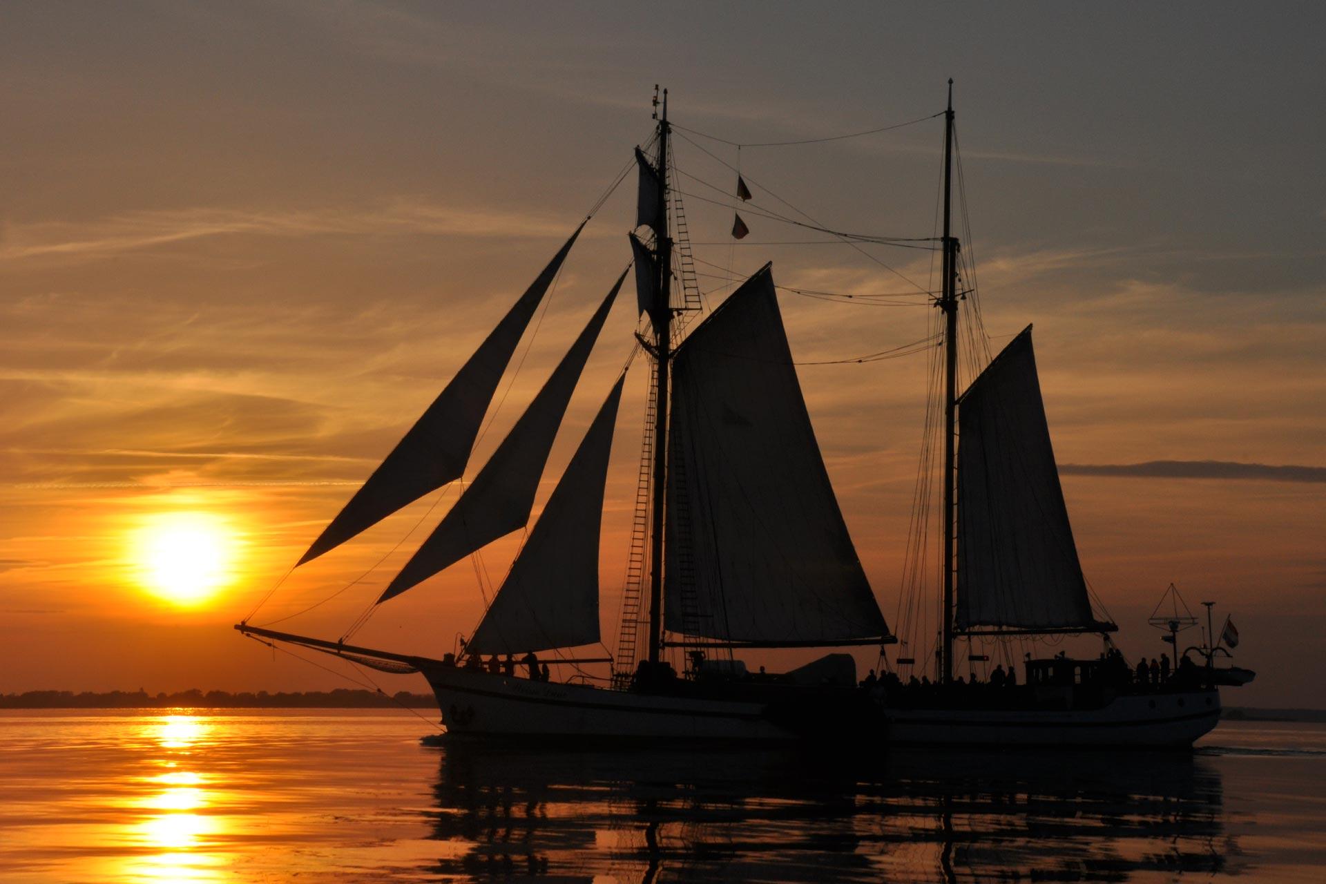 Usedom: Segeltour auf einem exklusiven Großsegler