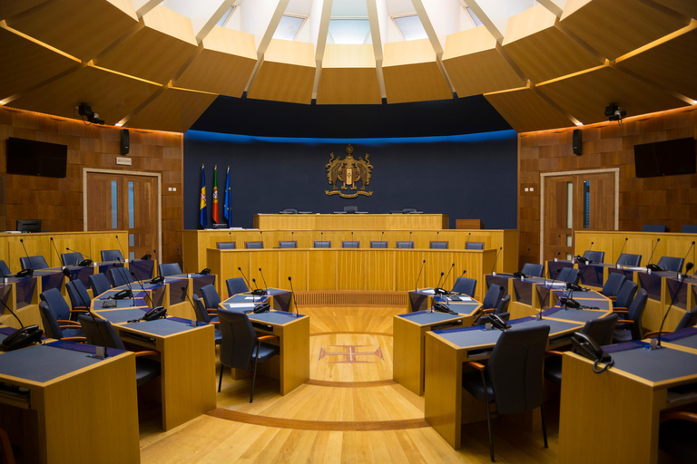 Funchal: Guided Walking Tour with Tastings