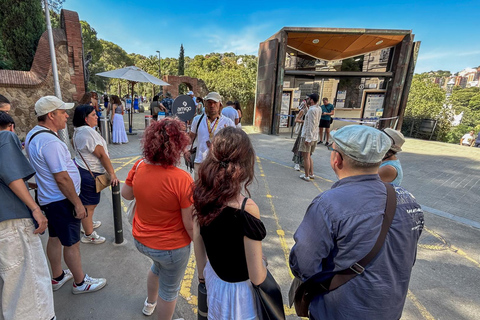 Barcelona: Park Güell Guided Tour with Skip the Line Ticket Spanish Tour