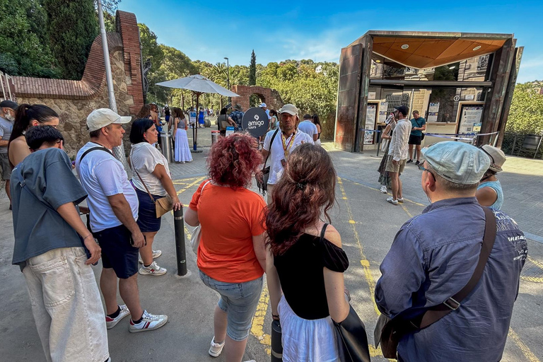 Barcelona: Park Güell Guided Tour with Skip the Line Ticket Spanish Tour