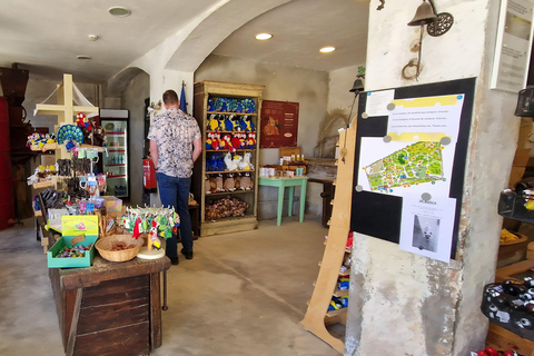 Da Salou: Parco Samá con degustazione di 1 vermouth, servizio di prelievo in hotelDa Salou: Park Samá con 1 degustazione di vermouth, servizio di prelievo in hotel