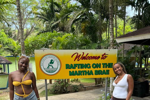 法尔茅斯：玛莎布雷河漂流体验