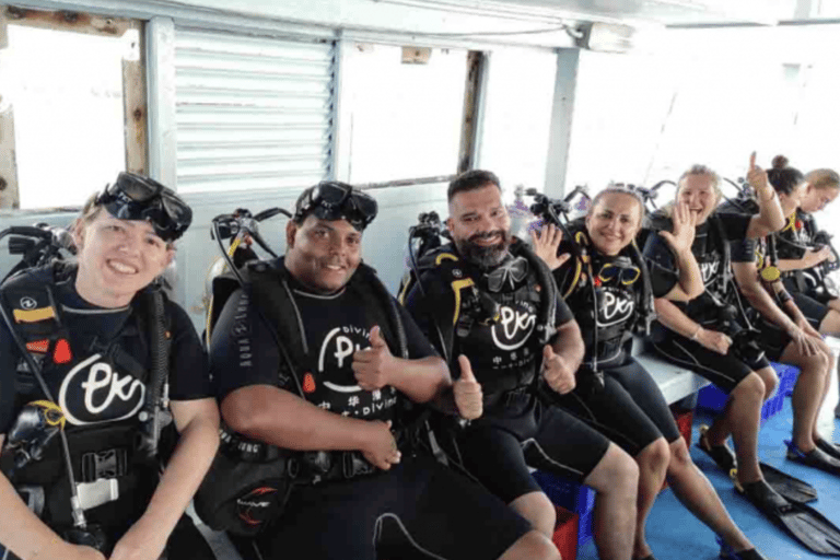 Phi Phi: Scuba diving with Portuguese speaking instructor Phi Phi Island: Scuba diving with Portuguese instructor