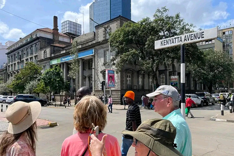 Nairobi: Tour guidato a piedi con servizio di prelievo e rientro in hotel