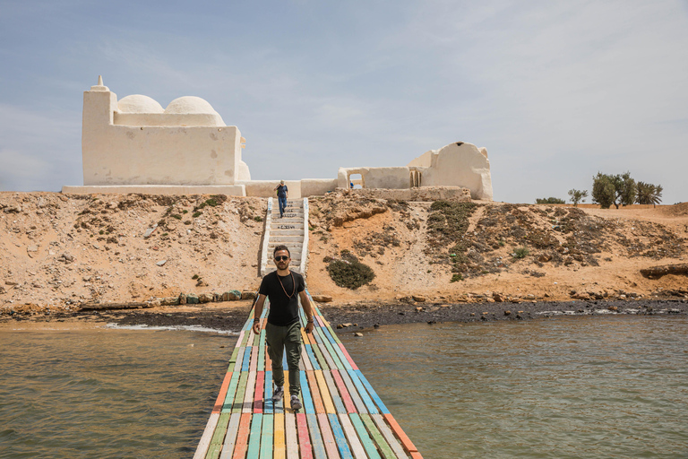 Descubre Djerba: tour de medio día a Djerba con almuerzo incluido, una visita imprescindible.Descubre Djerba: tour de medio día a Djerba, visita imprescindible con almuerzo inclu