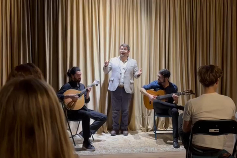 Lisbon: Live Fado Show in Historic Alfama with Port Wine