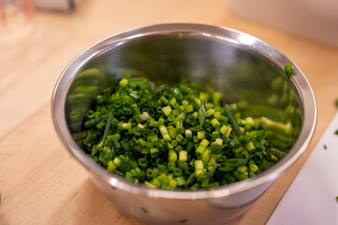 Osaka : Cours de cuisine et dégustation de saké avec visite du marché local