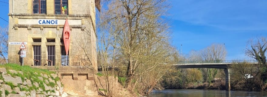 Canoë-kayak sur la Vézère: descente encadrée par guide-moniteur de rivière