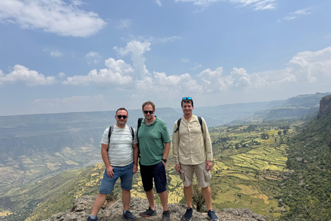 Addis Abeba: Töpferwaren, Markt und Kaffee-Tour mit MittagessenAddis Abeba: Töpfer-, Markt- und Kaffeetour mit Mittagessen