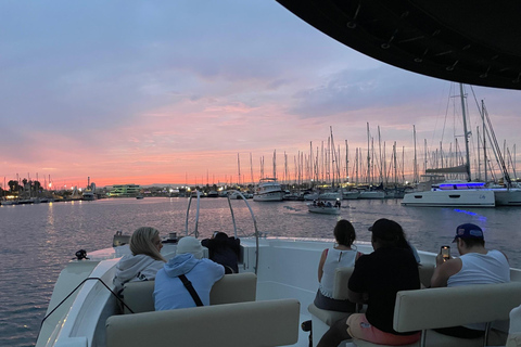 Exclusive sunset cruise in Valencia Exclusive sunset cruise-ship in Valencia, Sunset