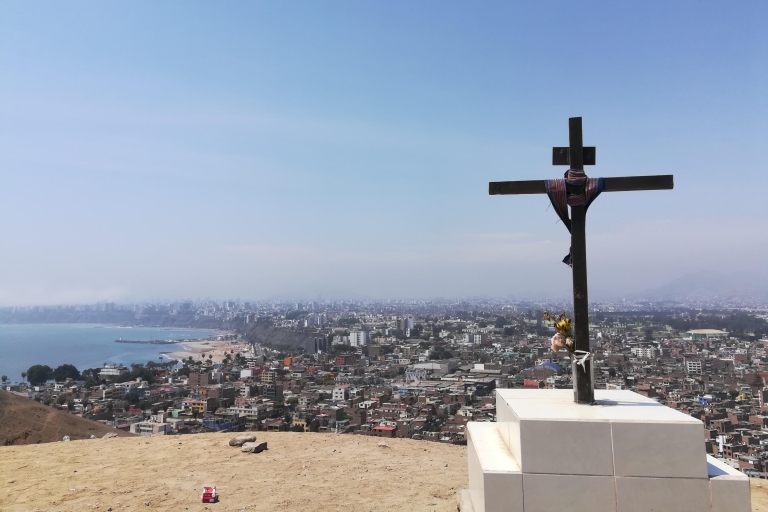 Lima: Tour Privado de Comunidades Locales con Almuerzo FamiliarPrograma matinal opcional
