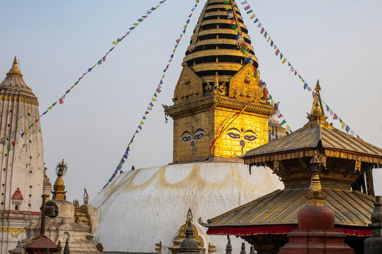 One-Day Private Vehicle Sightseeing Tour – 6 Points