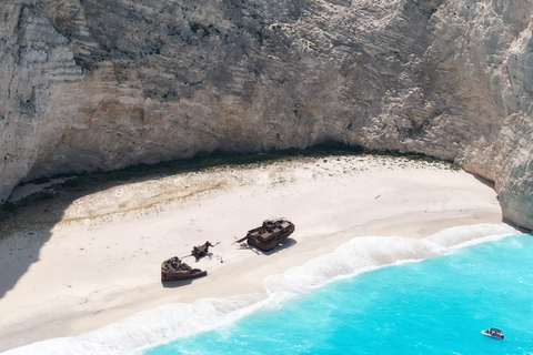 Zakynthos Cruise Ship Tour: Shipwreck, Blue Caves & Xigia