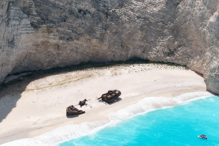 Zakynthos Cruise Ship Tour: Shipwreck, Blue Caves & Xigia