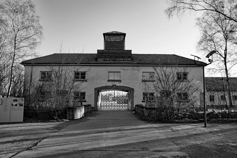 Early Start Dachau Memorial & Town: Guided Half-Day Tour