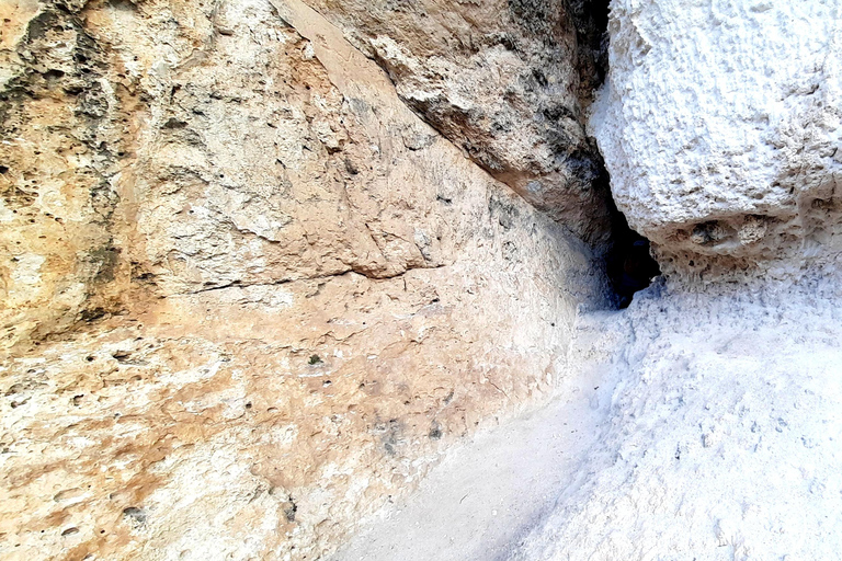 Gozo Unveiled Hiking: A Guided Hike Tour in Gozo- South East