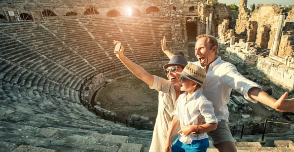 Rome: Hop-on Hop-off Bus Tour and Colosseum Experience