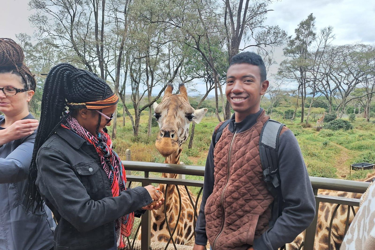 Parque Nacional de Nairobi, Sheldrick Wildlife Trust e Giraffe Center