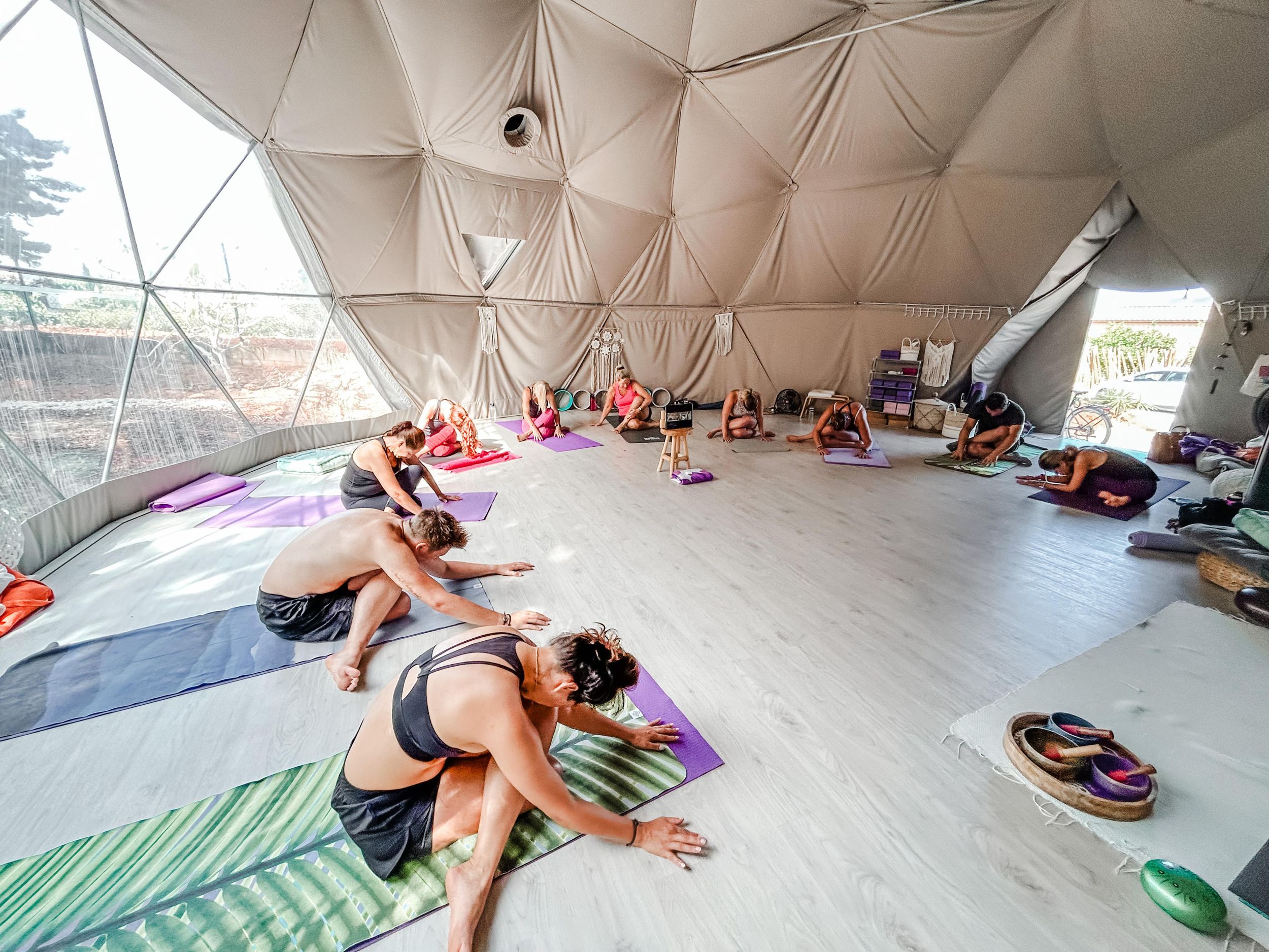 Guia: Albufeira Dome Vinyasa Yoga-Kurse mit Lulushanti