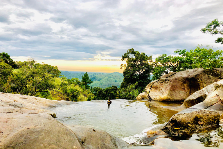 Ella: Tuk Tuk Tour to Diyaluma and Secret Waterfalls