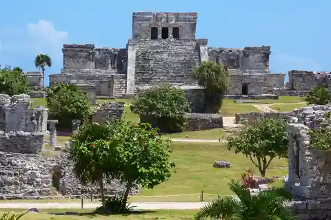 Exclusive 3-in-1 Tour to Tulum, Cenote and Maya Village