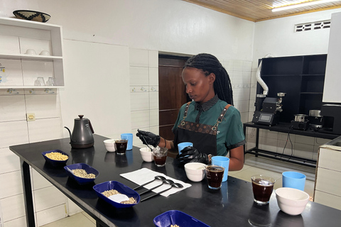 Kigali: Traditional Coffee MasterClass from Farm to Cup
