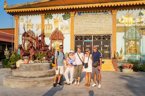 Phnom Penh: Silk Island & Sunset Cruise include drinks Vespa Option + English Guide