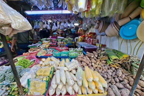 Manila: Market Tour and Filipino Cooking Class