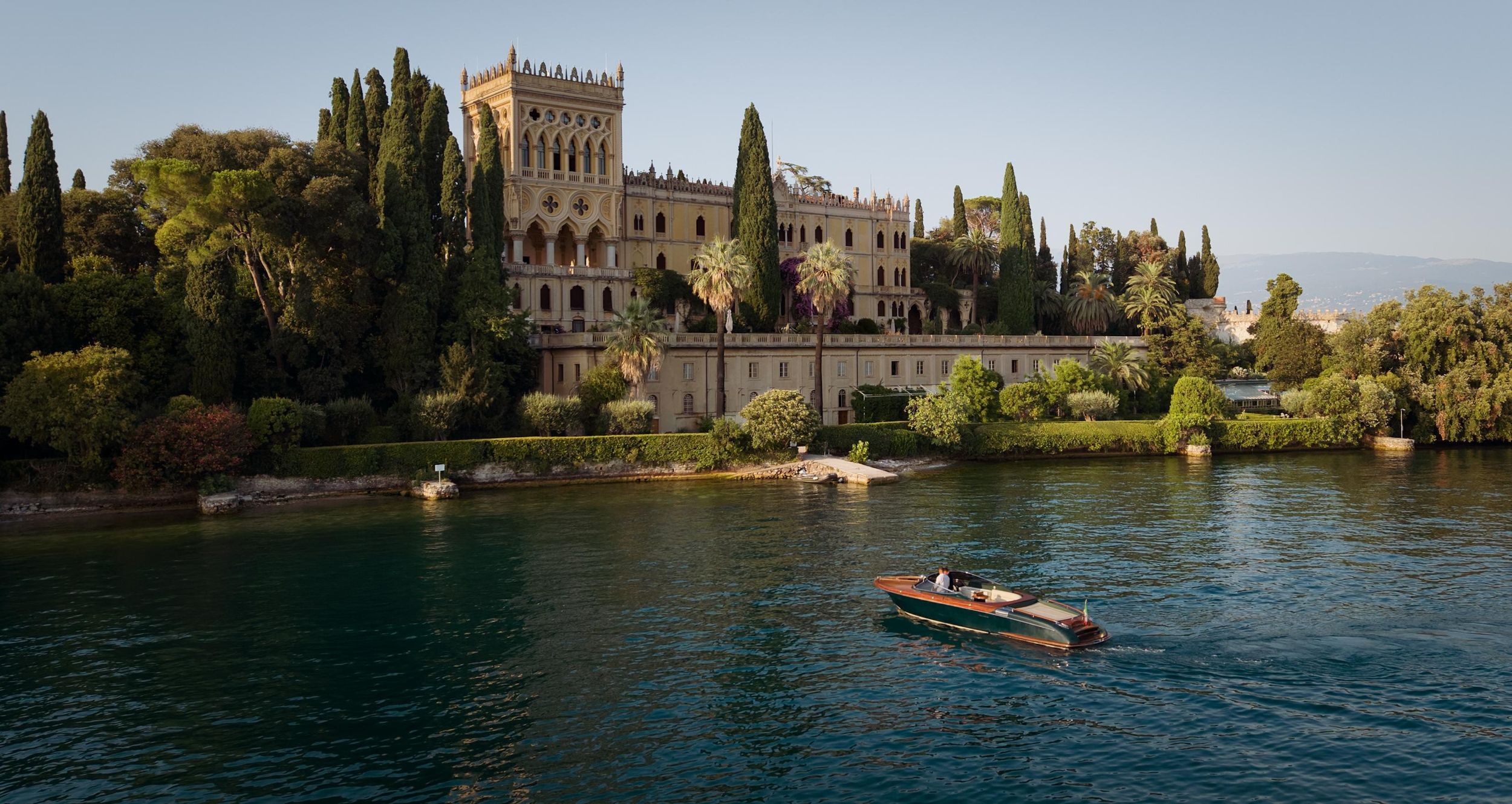 Riva Acquariva 33: Private Tour „Historische Villen am Gardasee“