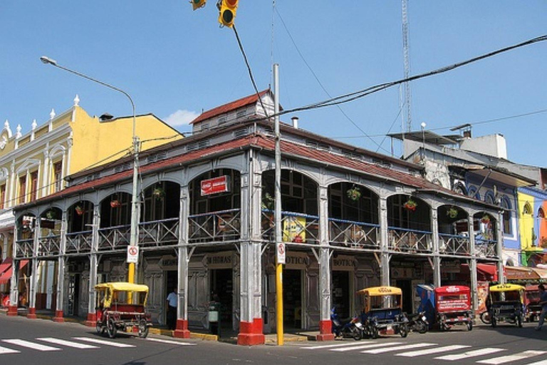 Upptäck Iquitos: Stadsvandring och marknaden i Belen