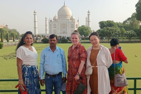 Stadstransfer enkele reis vanuit Delhi en Agra