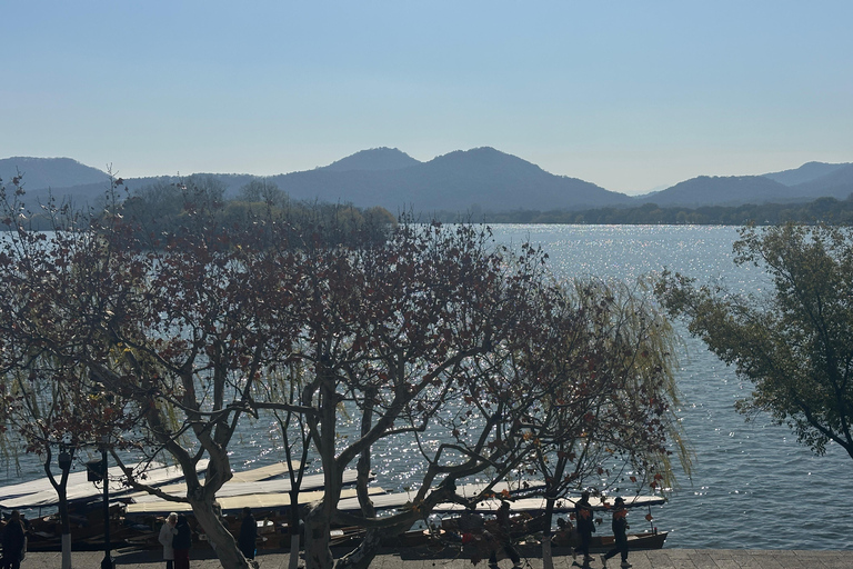 Private tour in Hangzhou——Explore the Morden Culture