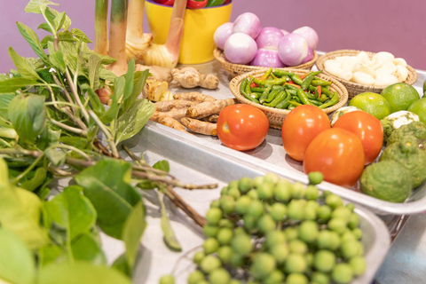 Phuket: Halbtägiger authentischer Thai-Kochkurs &amp; MarkttourMittagsunterricht (keine Markttour)