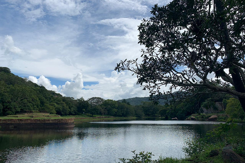 Mihintale Evening Tour – Ancient City & Sunset Hike